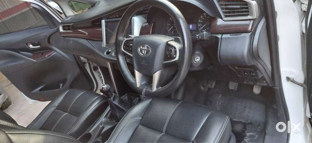 Toyota Innova Crysta 2.4 G Mt 8s, 2018, Diesel