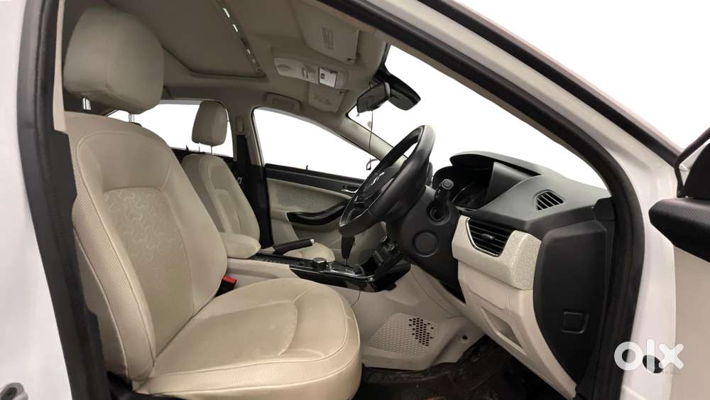 Tata Nexon 1.2 Revotron Xza Plus, 2023, Petrol