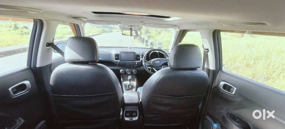 Hyundai Venue Sx (o) Mt 1.5 Diesel, 2022, Diesel