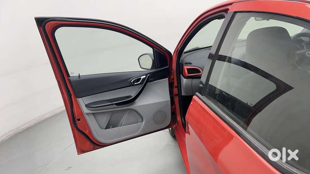 Tata Tiago Xza Plus, 2020, Petrol