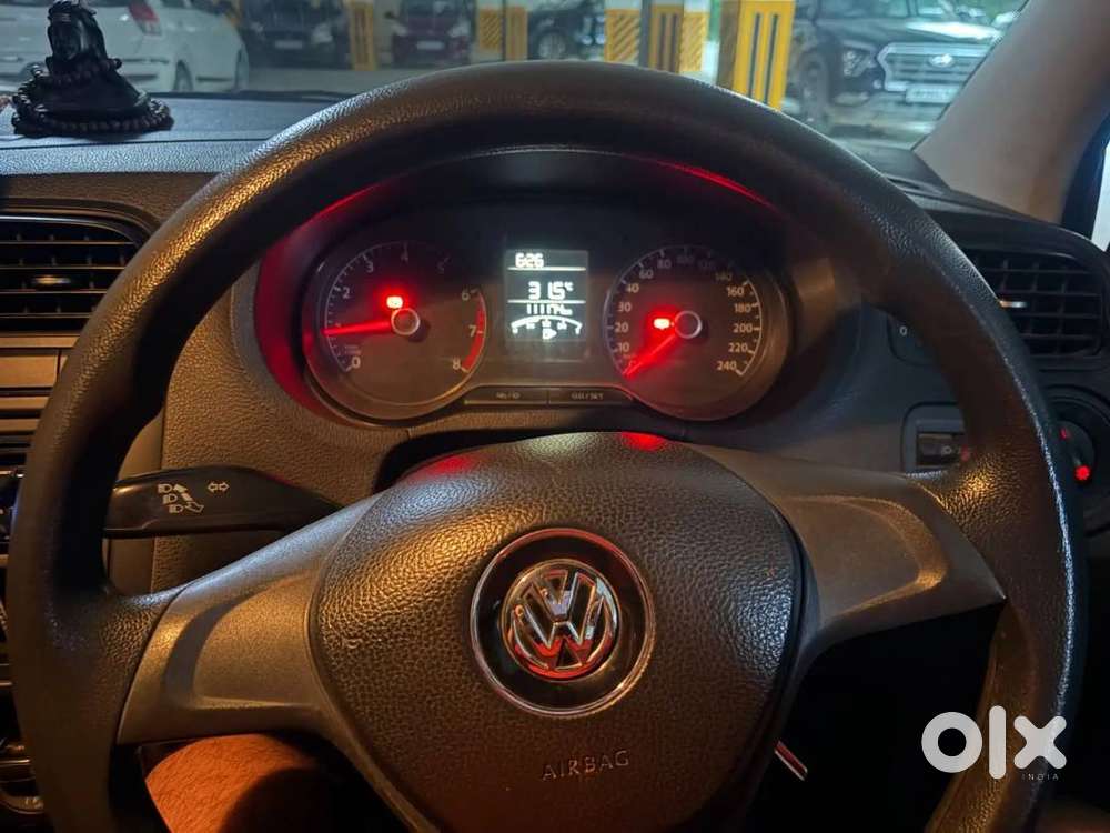 Volkswagen Polo 2014 Car