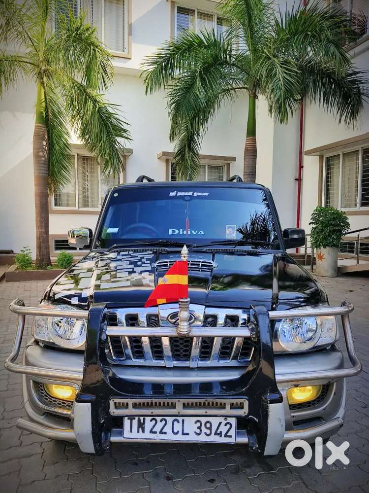 Mahindra Scorpio
Automatic 
2013 
Km. 1.38.000
Insurance Current