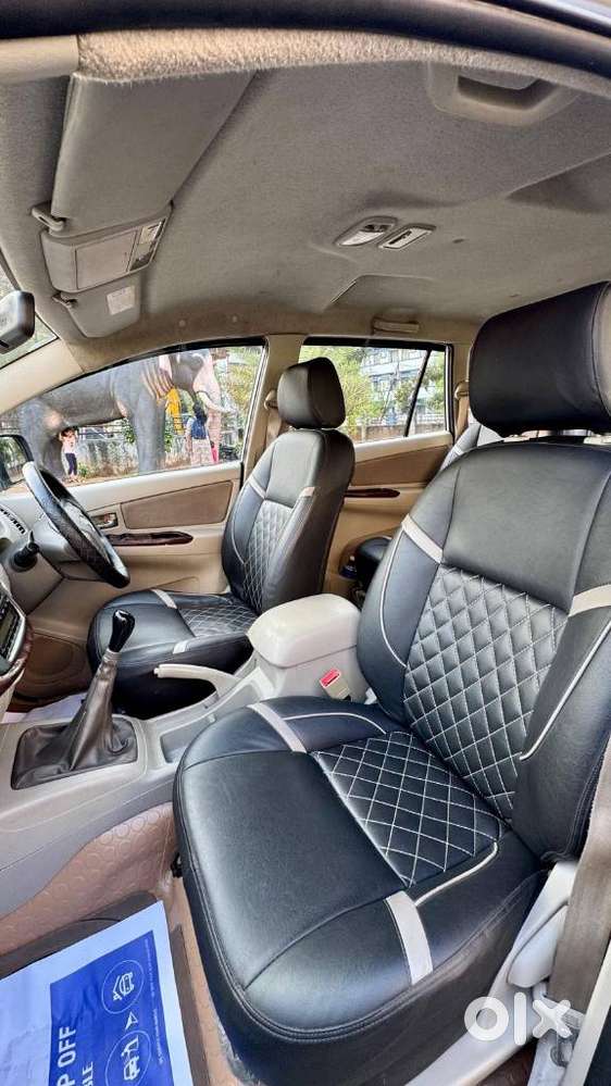 Toyota Innova 2.5 Ev (diesel) Ps 7 Seater Bs Iv, 2014