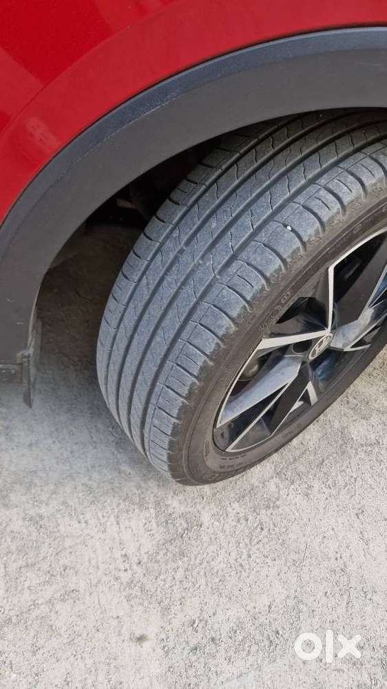 Skoda Kushaq Monte Carlo 1.0l Tsi Mt, 2022, Petrol