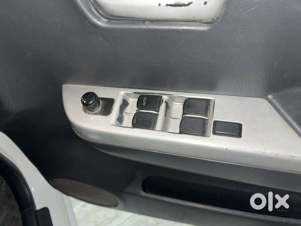 Maruti Suzuki Wagon R Vxi, 2011, Petrol