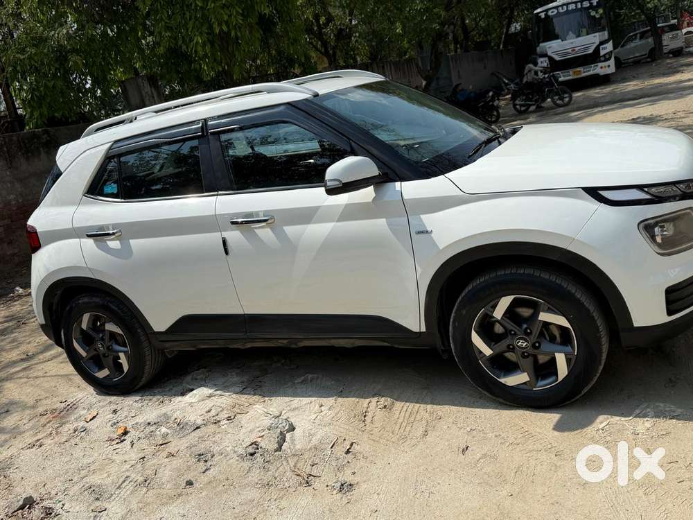 Hyundai Venue 1.0 Sx Turbo Dct, 2020, Petrol