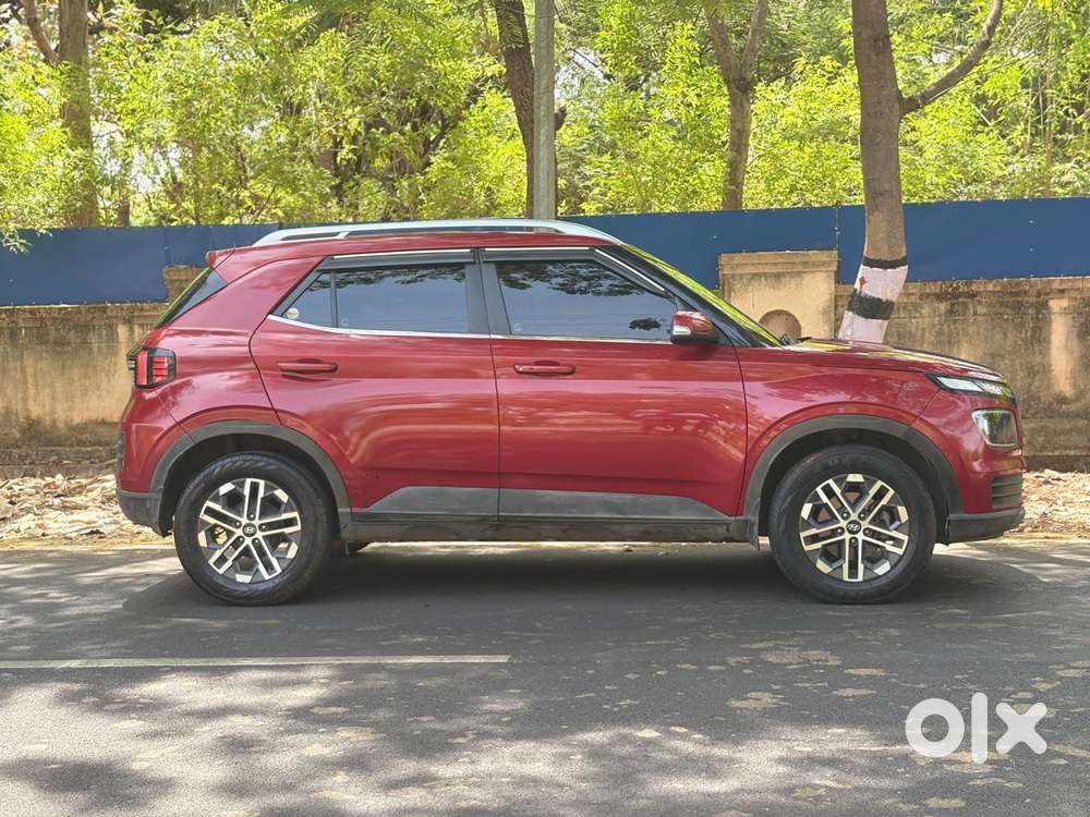 Hyundai Venue Sx Mt, 2023, Diesel
