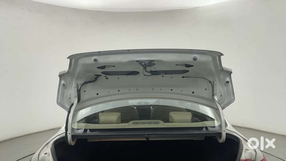 Maruti Suzuki Dzire 1.2 Zxi Amt, 2019, Petrol