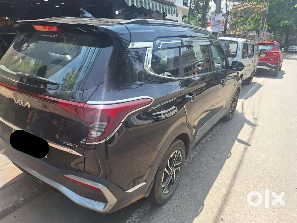 Kia Carens 2022 Petrol 55000 Km Driven