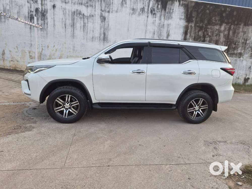 Toyota Fortuner 4x2 At 2.8 Diesel, 2022, Diesel