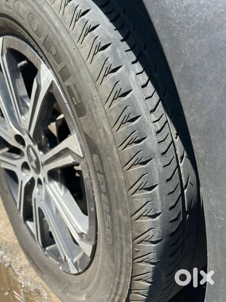 Mahindra Xuv700l 2024 Diesel 30000 Km Driven