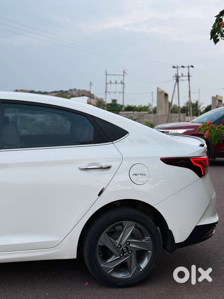 2022 Hyundai Verna Petrol Manual