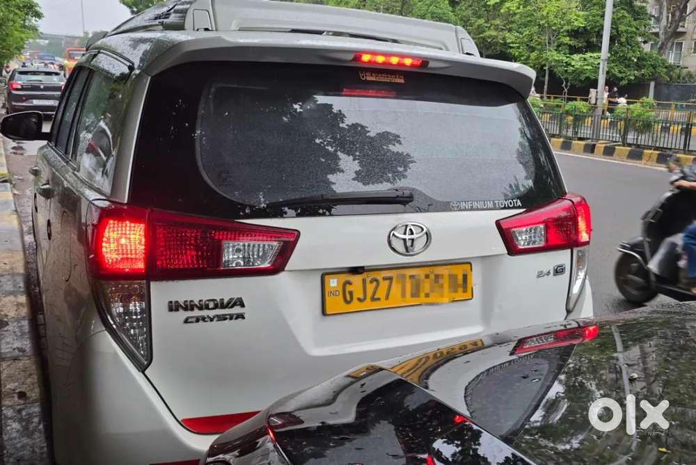 Toyota Innova Crysta [2020-ongoing] 2.4 Gx 8 Str, 2022, Diesel