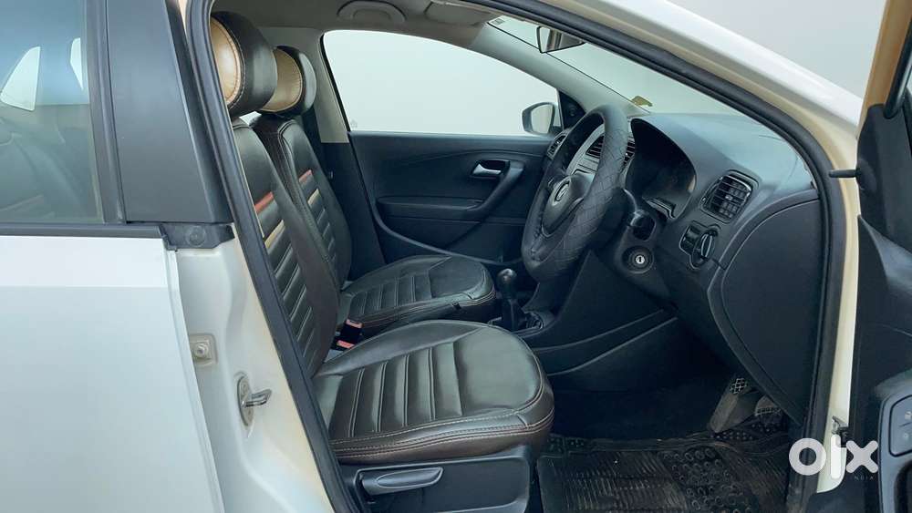 Volkswagen Polo Petrol Trendline 1.2l, 2015, Petrol