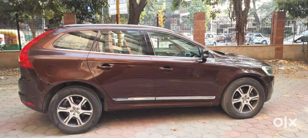 Volvo Xc60 D5 Awd Automatic, 2016, Diesel