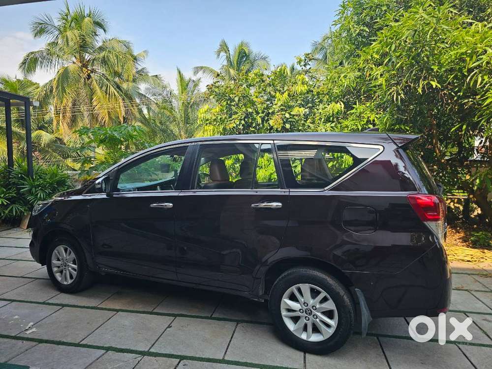 Toyota Innova Crysta 2.8z Automatic – Top-end Variant For Sale