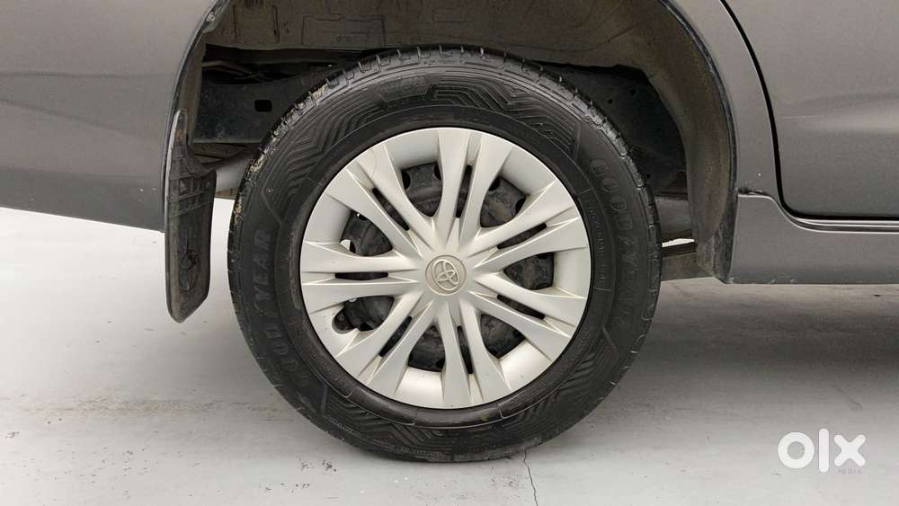 Toyota Innova 2.5 Gx (diesel) 8 Seater Bs Iv, 2013, Diesel