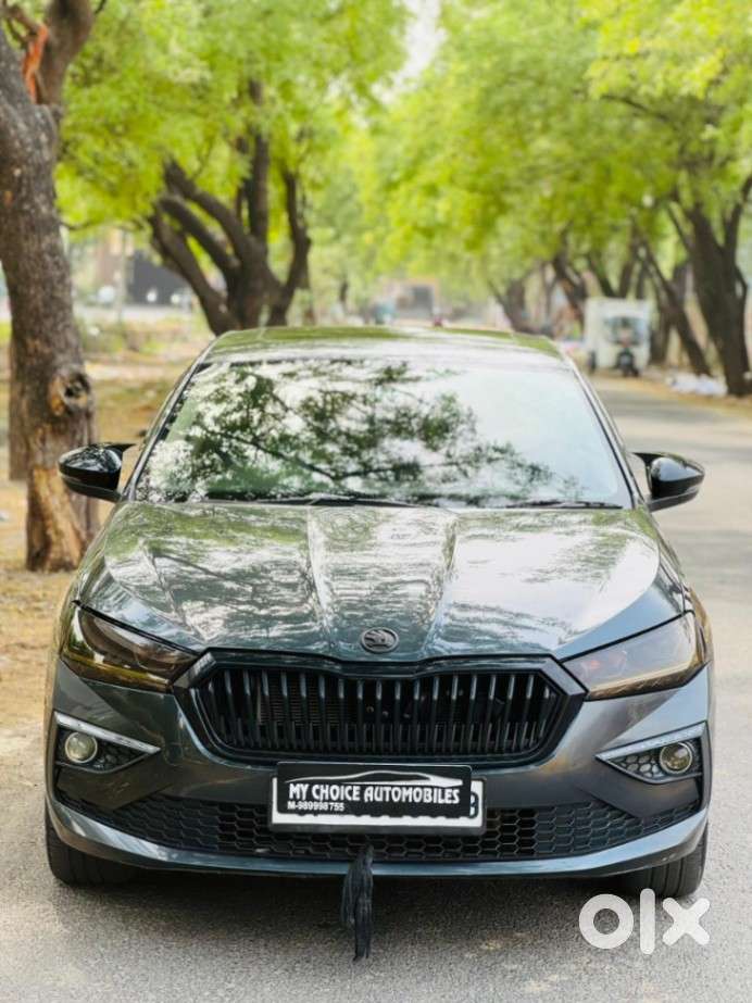 Skoda Slavia 1.0 Tsi Style At, 2023, Petrol