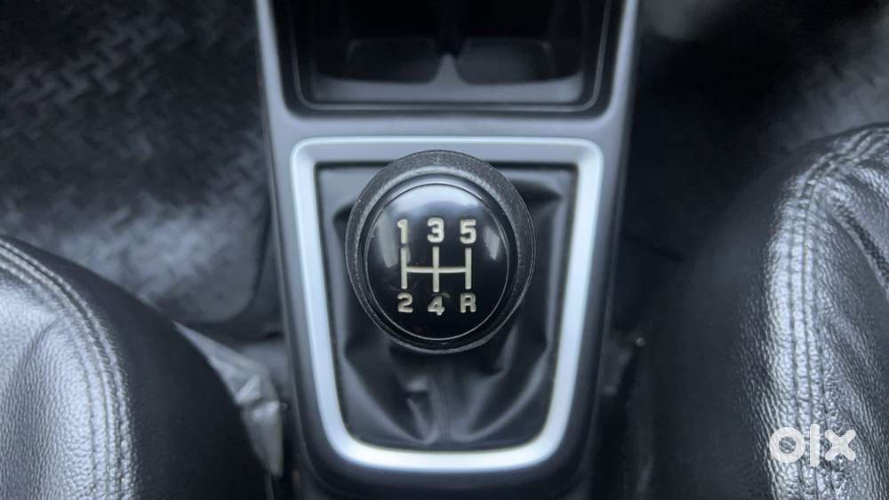 Maruti Suzuki Swift 1.3 Zxi, 2022, Petrol