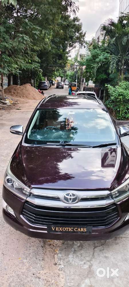 Toyota Innova Crysta 2.8z Automatic, 2016, Diesel