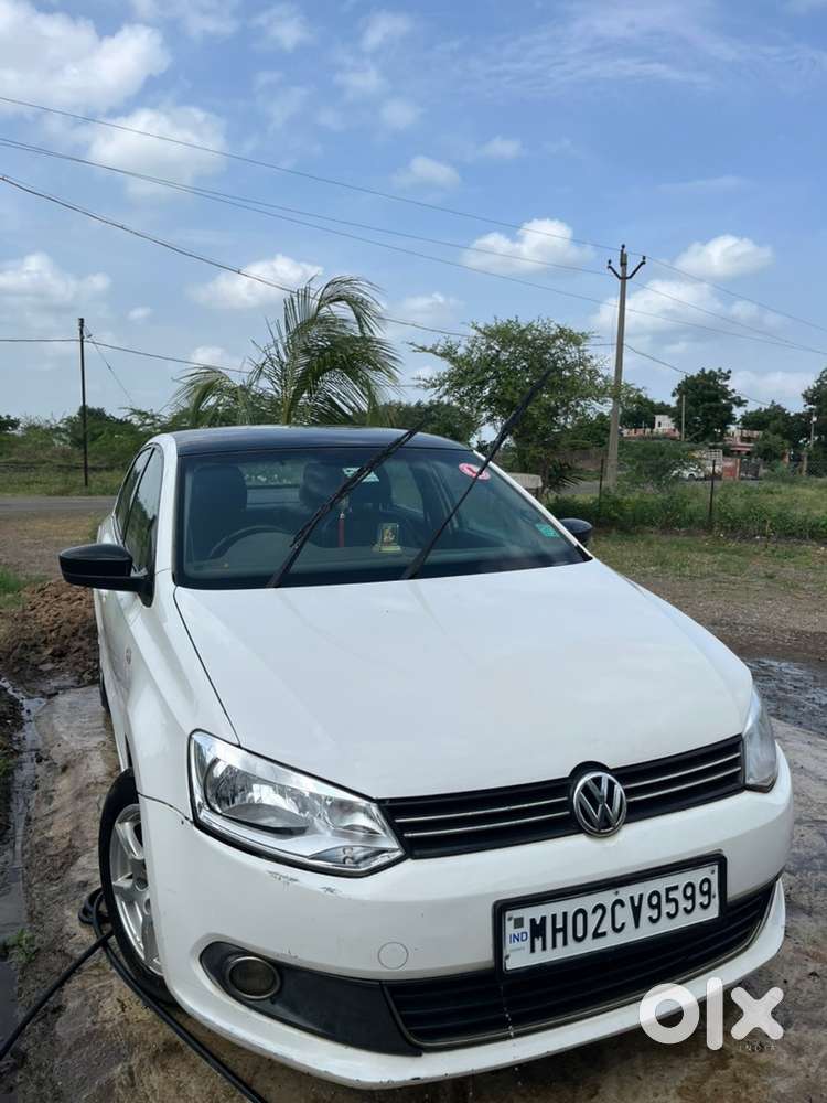Volkswagen Vento Highline 1.6l Petrol 2013