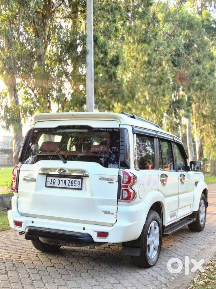 Mahindra Scorpio S11 Mt 7s, 2020, Diesel