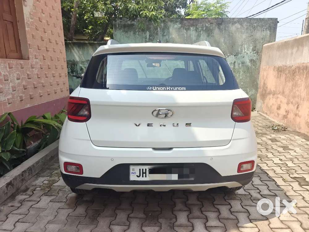 Hyundai Venue 2020 Petrol 34000 Km Driven
