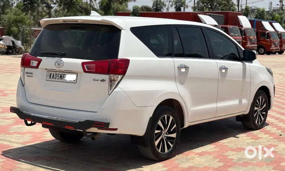 Toyota Innova Crysta 2.4 Z 2022 Diesel Mt