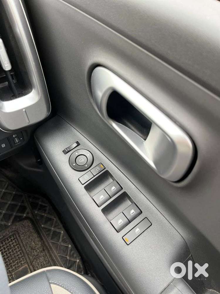 Hyundai Venue 1.5 Crdi At Hx 10, 2025, Petrol