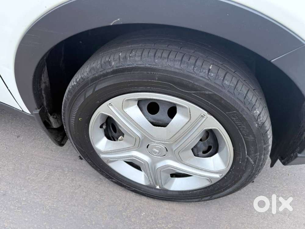 Tata Nexon 1.5 Revotorq Xma Amt (s), 2021, Diesel
