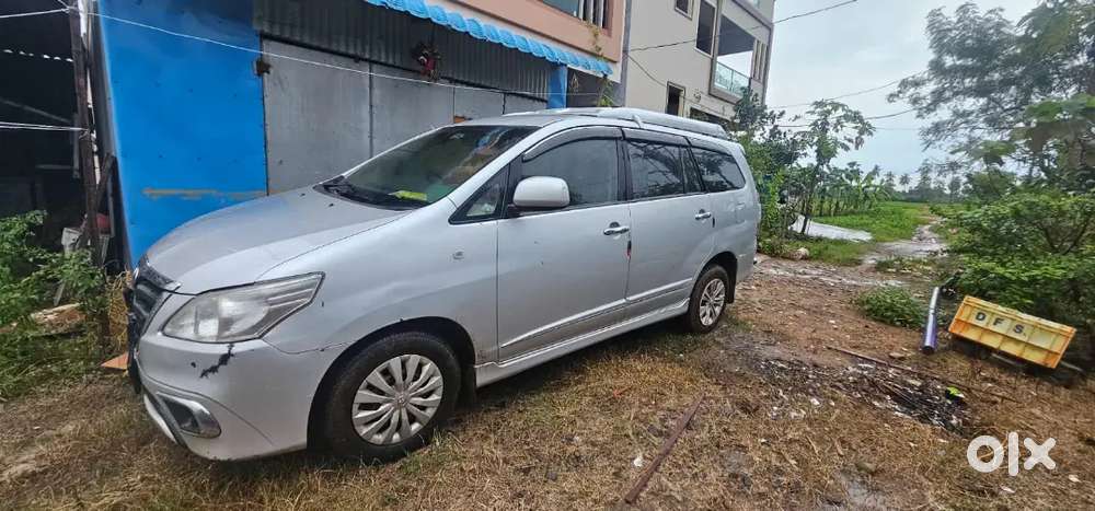 Toyota Innova 2014 Diesel 265000 Km Driven