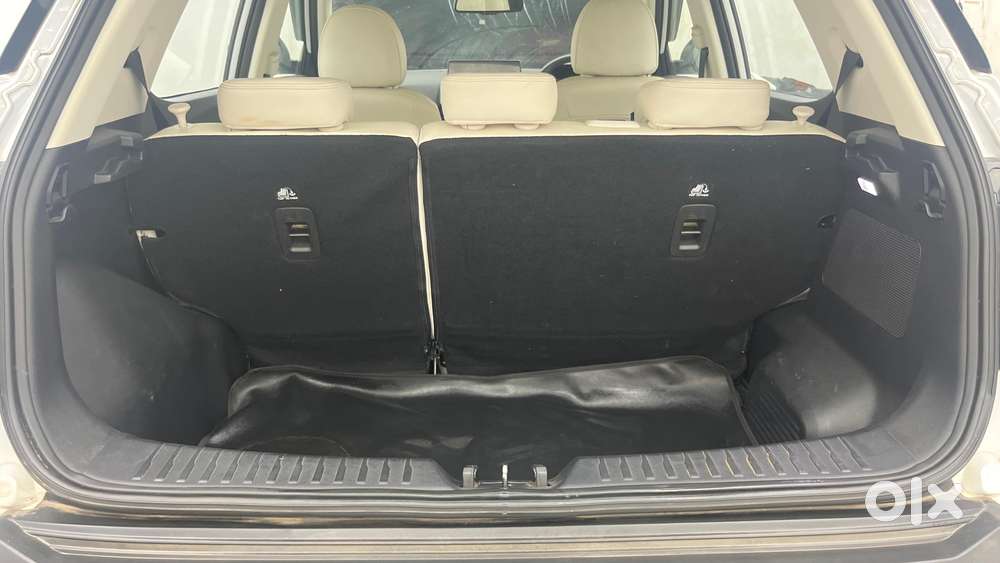 Mahindra Xuv 3xo Ax5 1.5 Diesel Autoshift Plus, 2024, Diesel