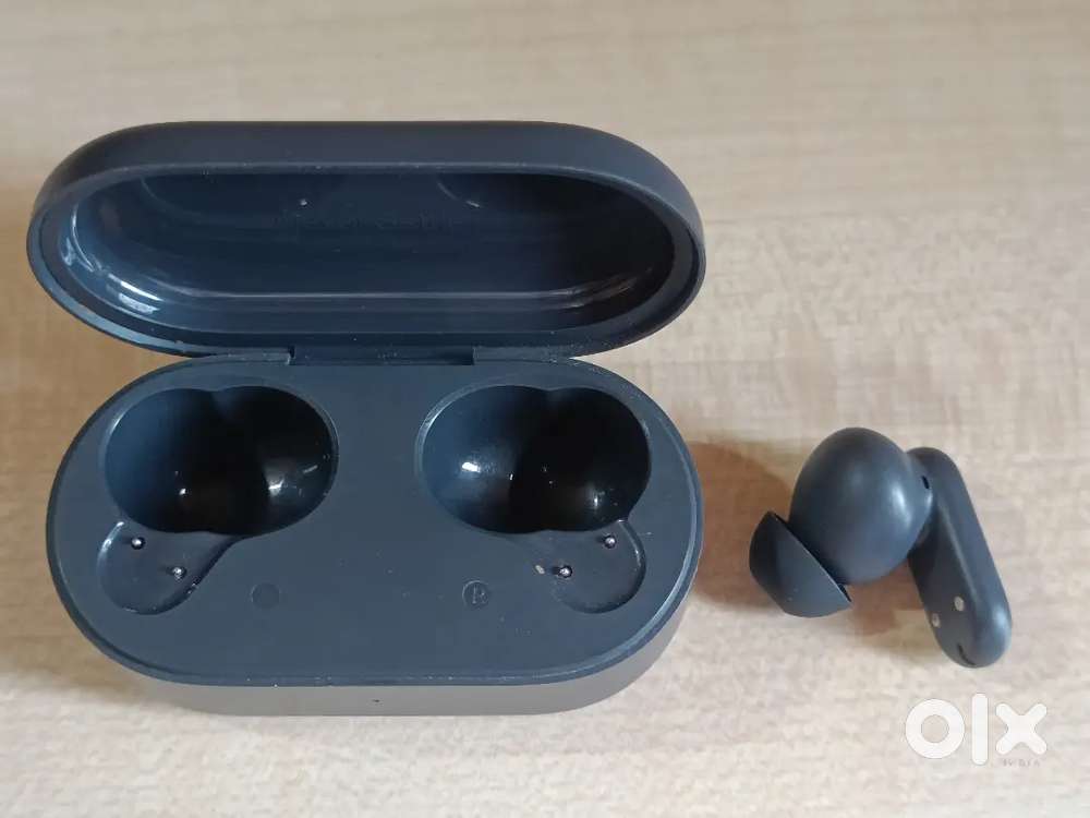 OnePlus Nord Buds 2r &ndash; Right Earbud + Charging Case