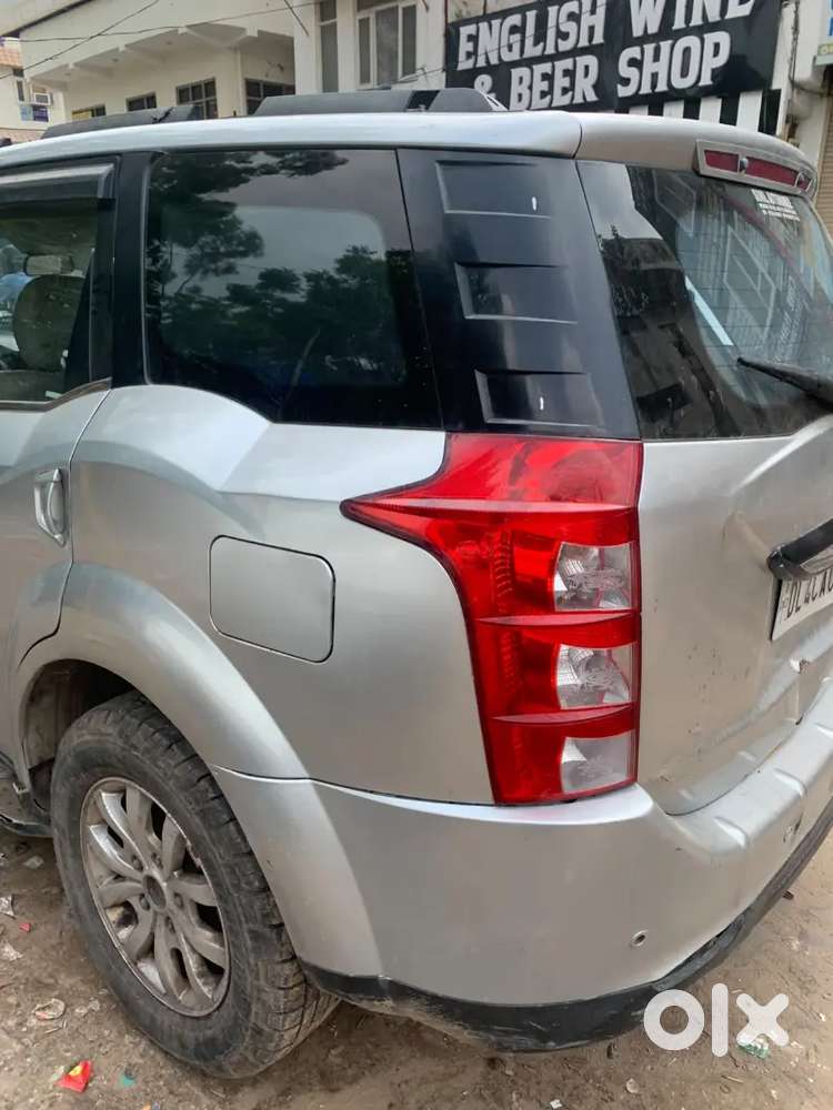 Mahindra Xuv500 W10 2016