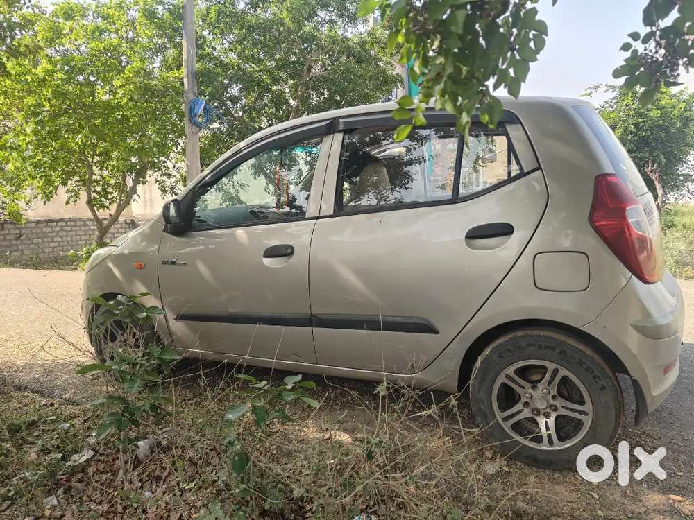 Hyundai I10 2012 Petrol 82000 Km Driven