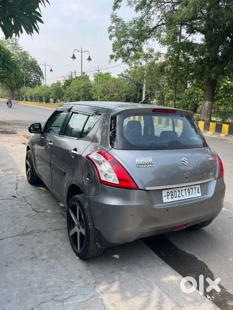 Maruti Suzuki Swift 2015 Diesel 87582 Km Driven