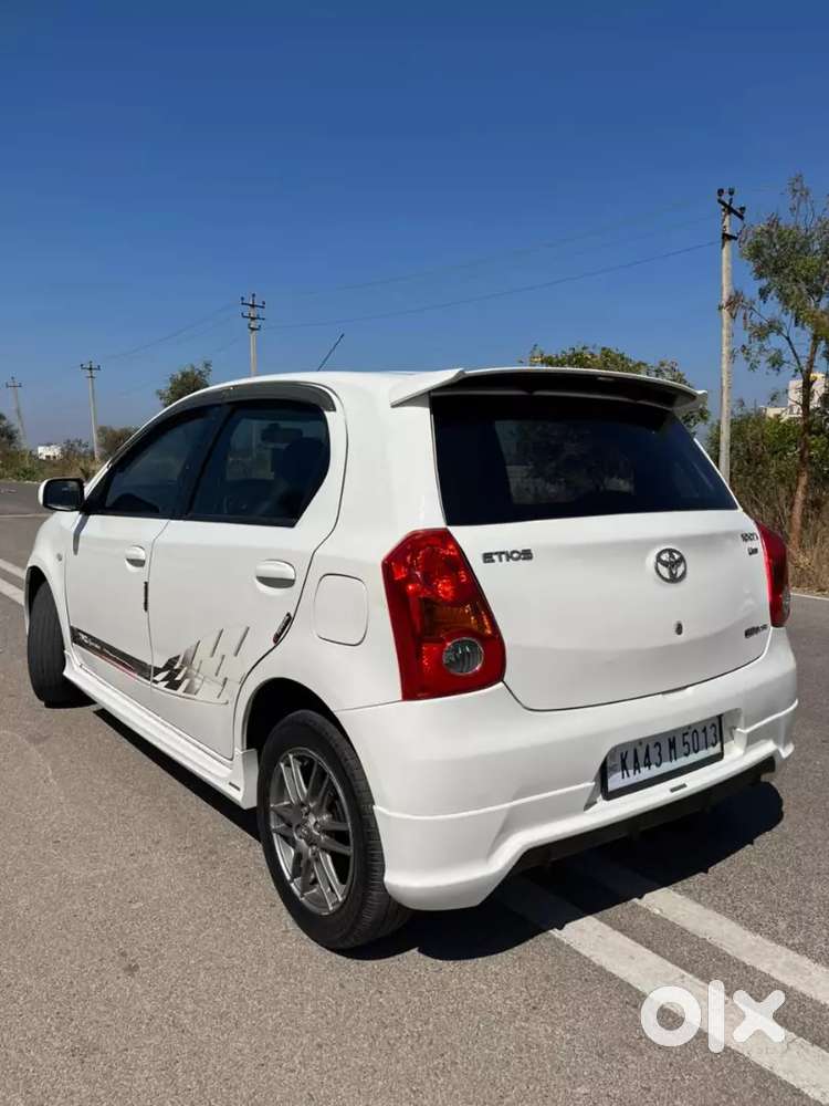 Toyota Etios Liva 2013 Diesel Well Maintained