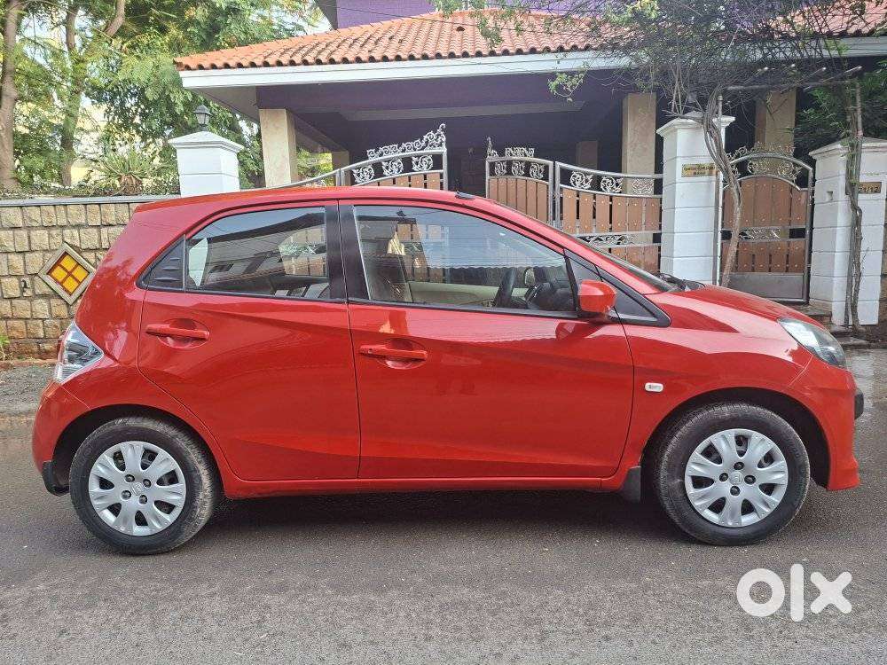 Honda Brio V Mt, 2012, Petrol