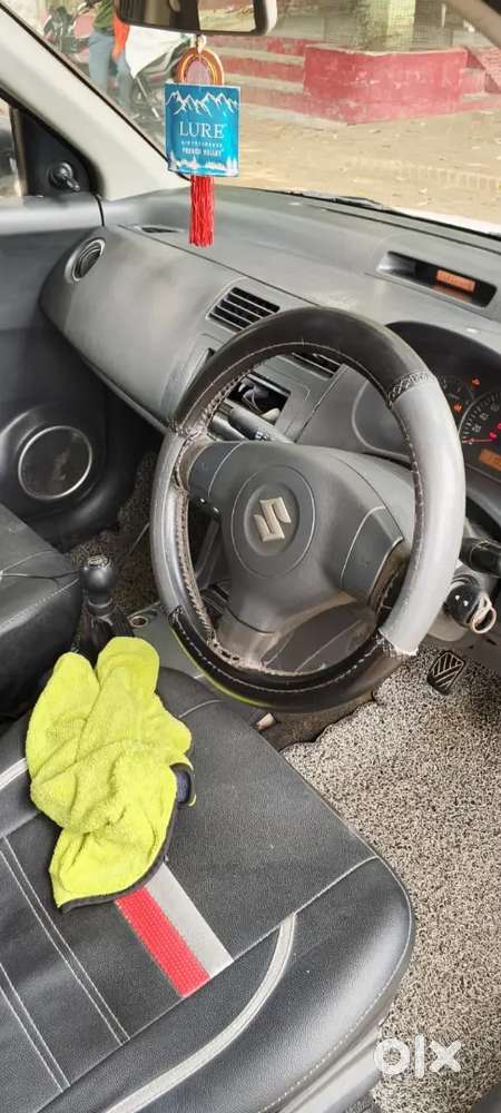 Maruti Suzuki Dzire Tour 2011