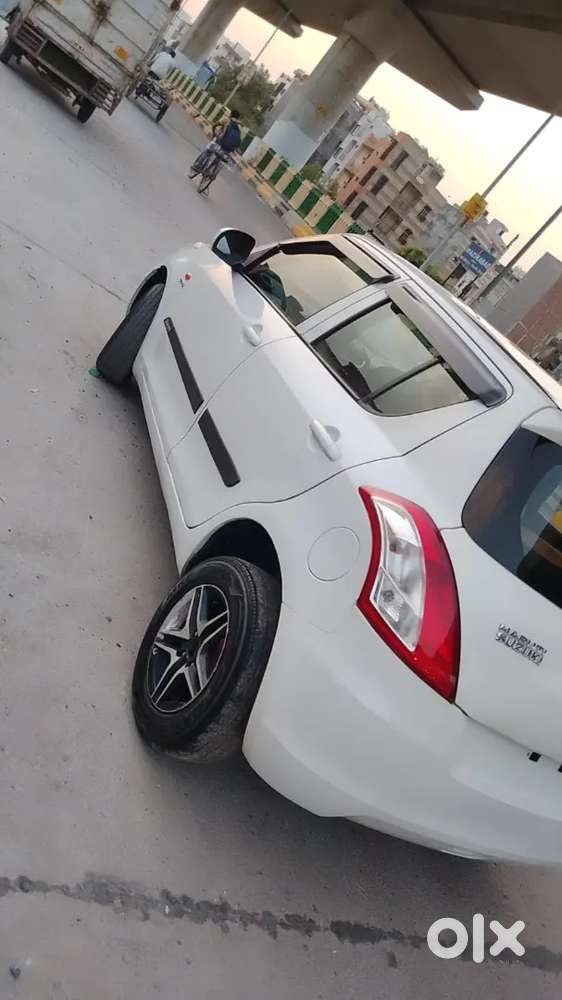 Maruti Suzuki Swift 2015