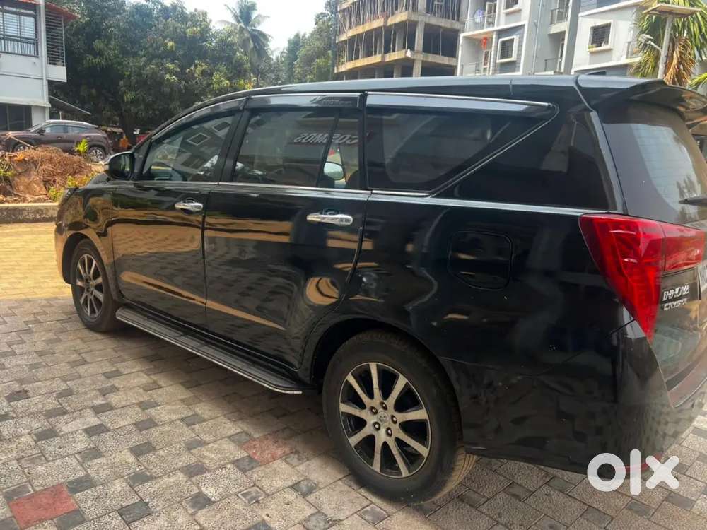 Toyota Innova Crysta 2016