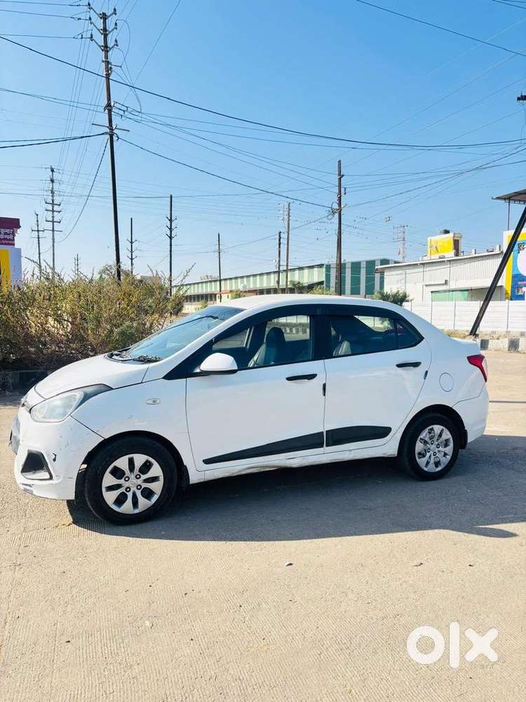 Hyundai Xcent 2017 Diesel With New Tyres Full Orignal Confition.