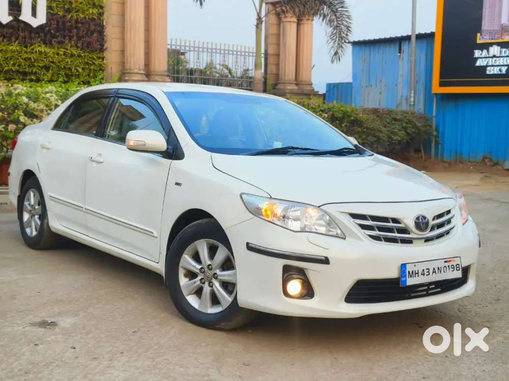 Toyota Corolla Altis 2013