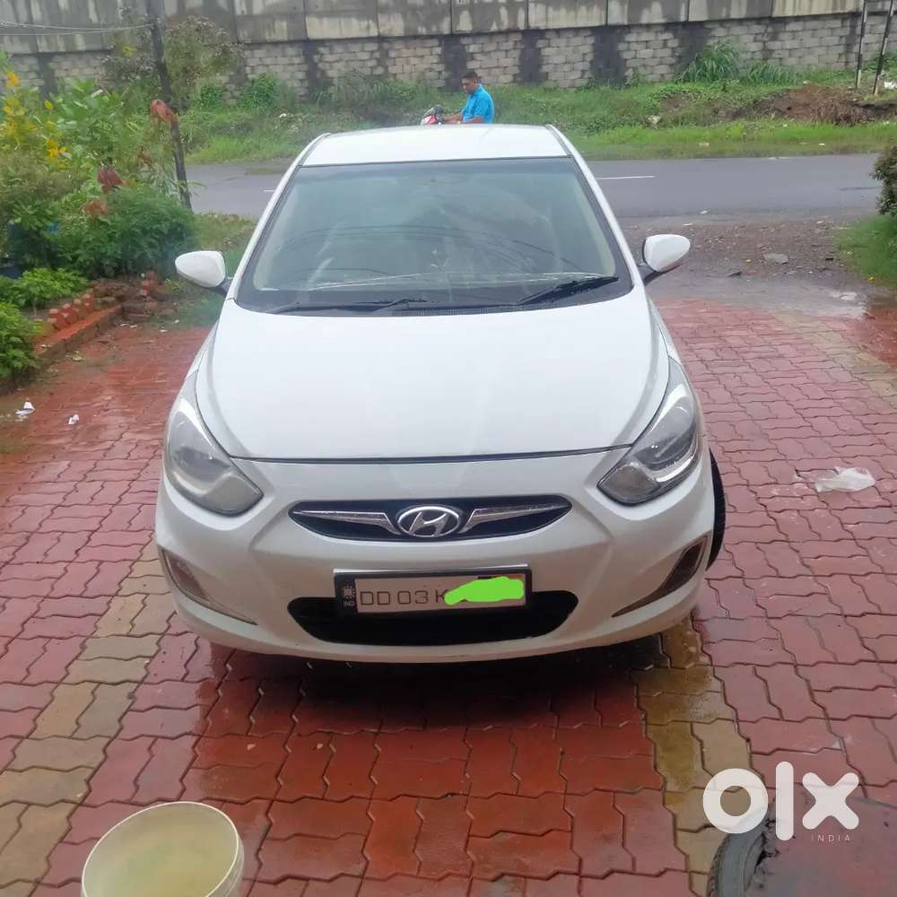 Hyundai Fluidic Verna 2011 Cng & Hybrids 140000 Km Driven New Tyre