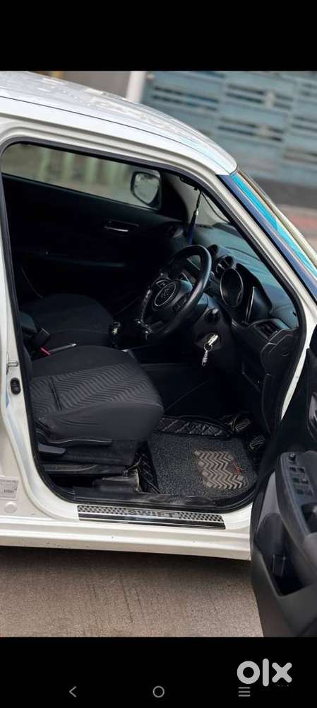 Maruti Suzuki Swift Amt Vxi, 2020, Petrol