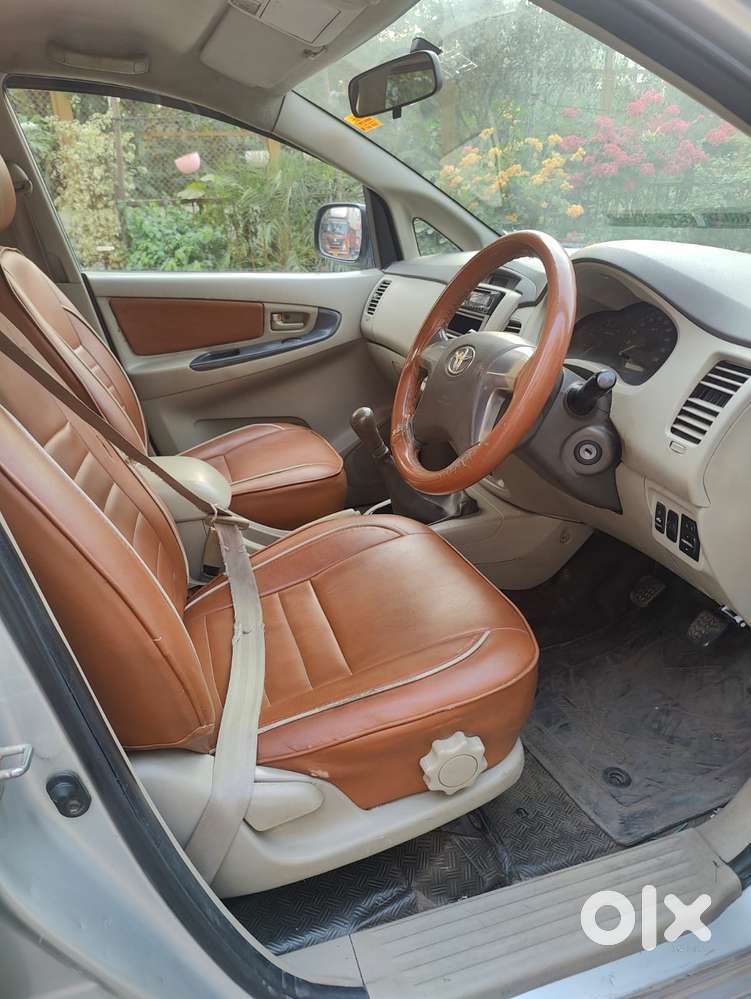 Toyota Innova 2.5 G (diesel) 8 Seater, 2014, Diesel