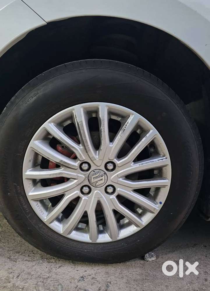 Maruti Suzuki Swift Dzire 1.3 Zxi, 2023, Petrol