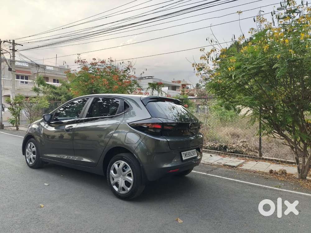 Tata Altroz 1.2 Xm, 2024, Petrol