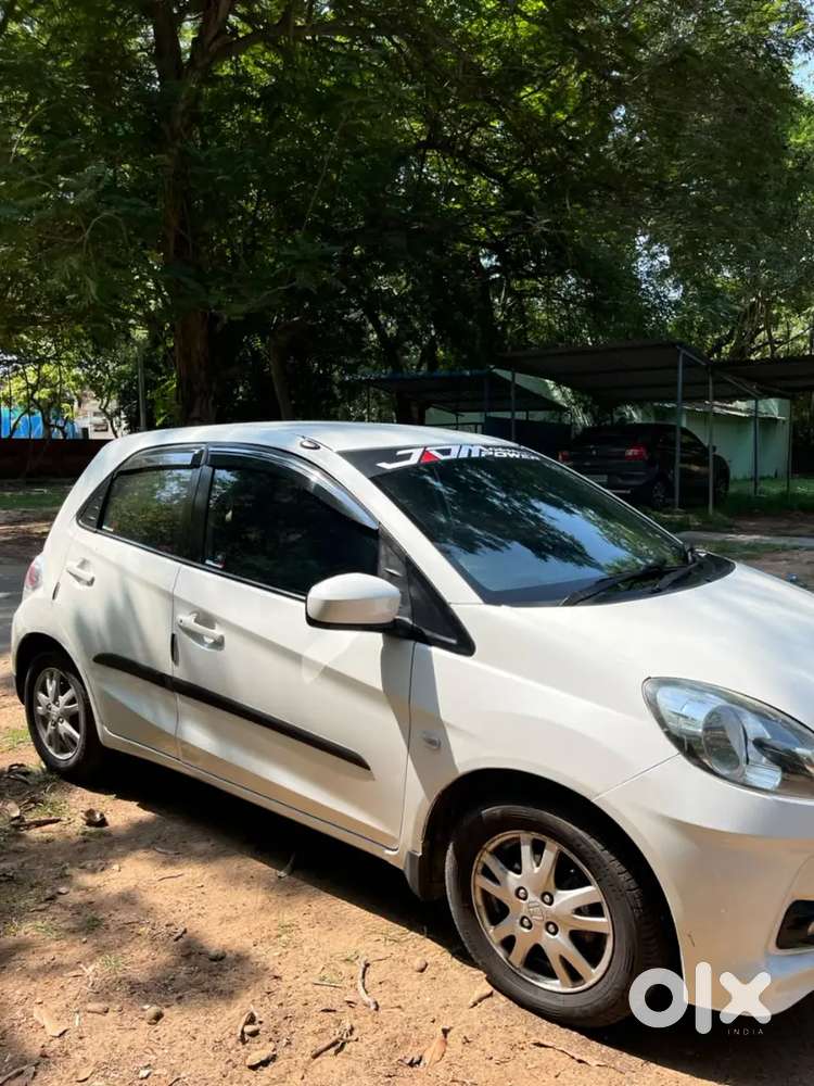 Honda Brio Mt 2014