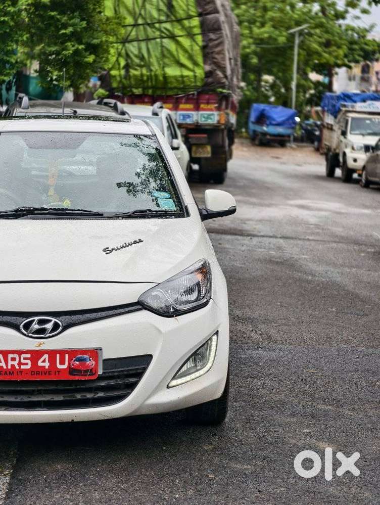 Hyundai I20 Asta 1.2 O With Sunroof, 2013, Petrol